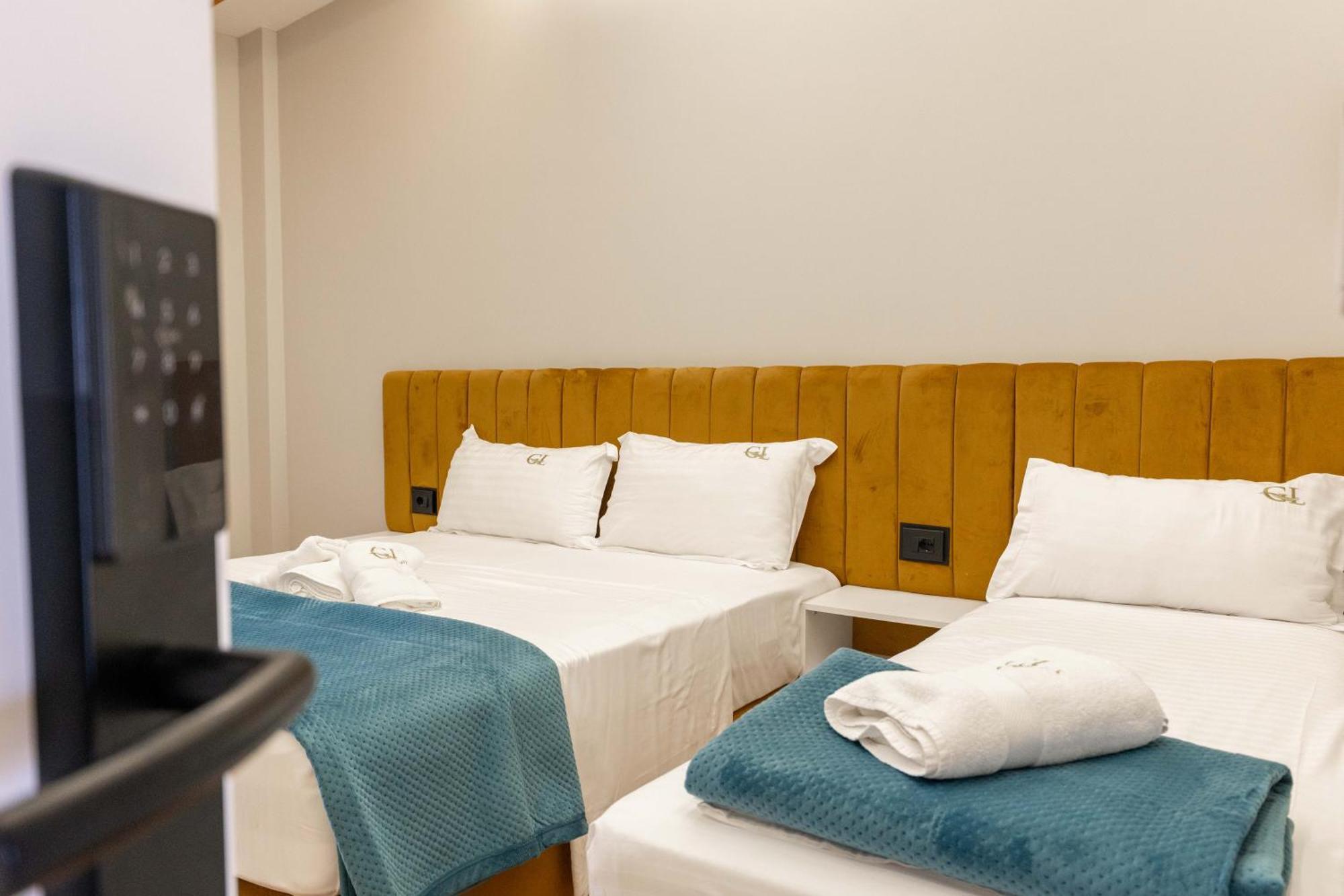 Golemi Lux Hotel Экстерьер фото