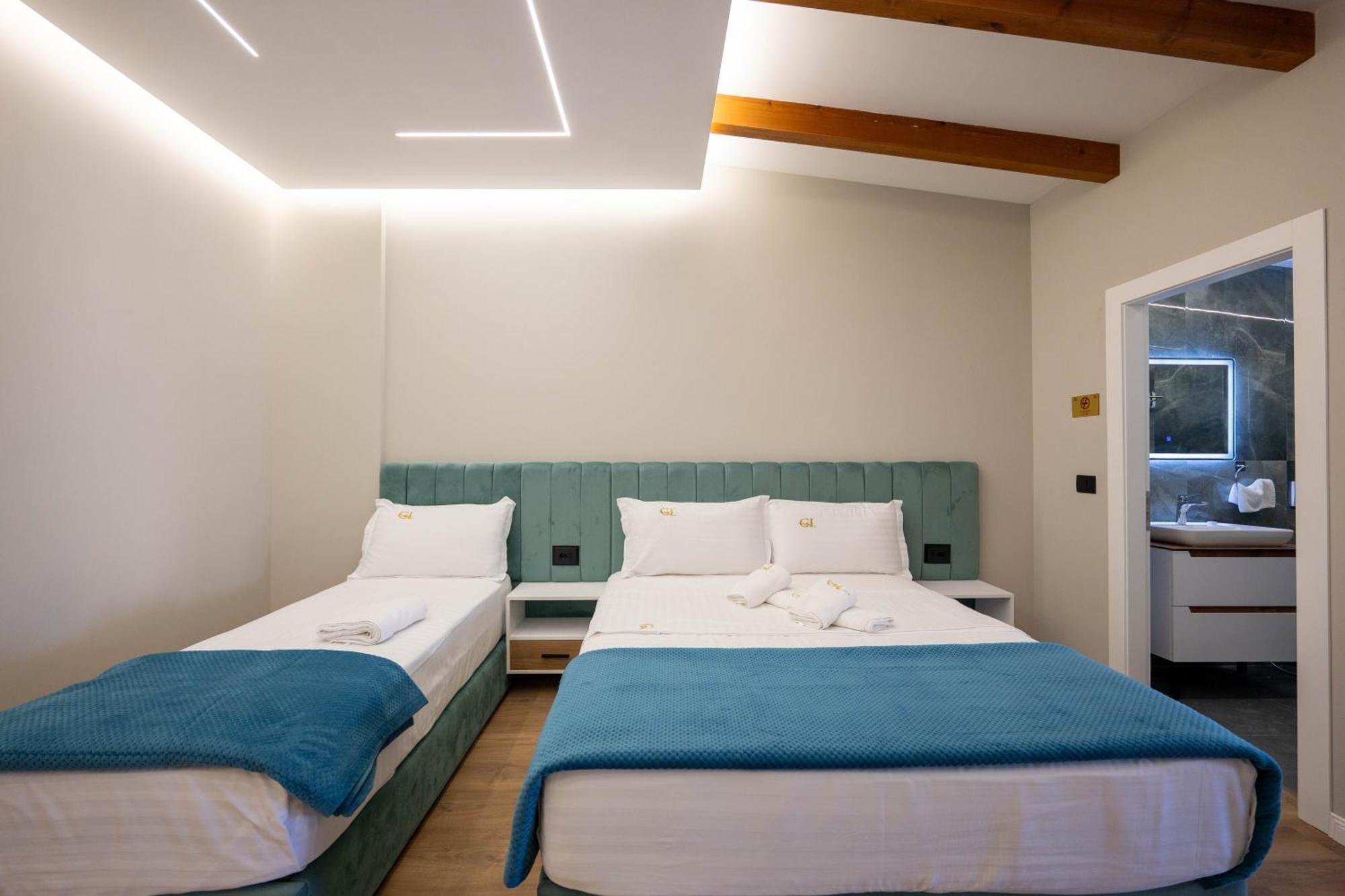 Golemi Lux Hotel Экстерьер фото